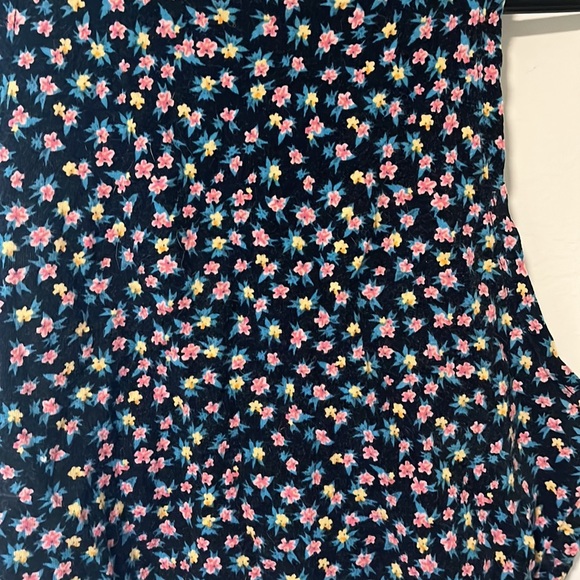 Garage floral tank top - Picture 3 of 5